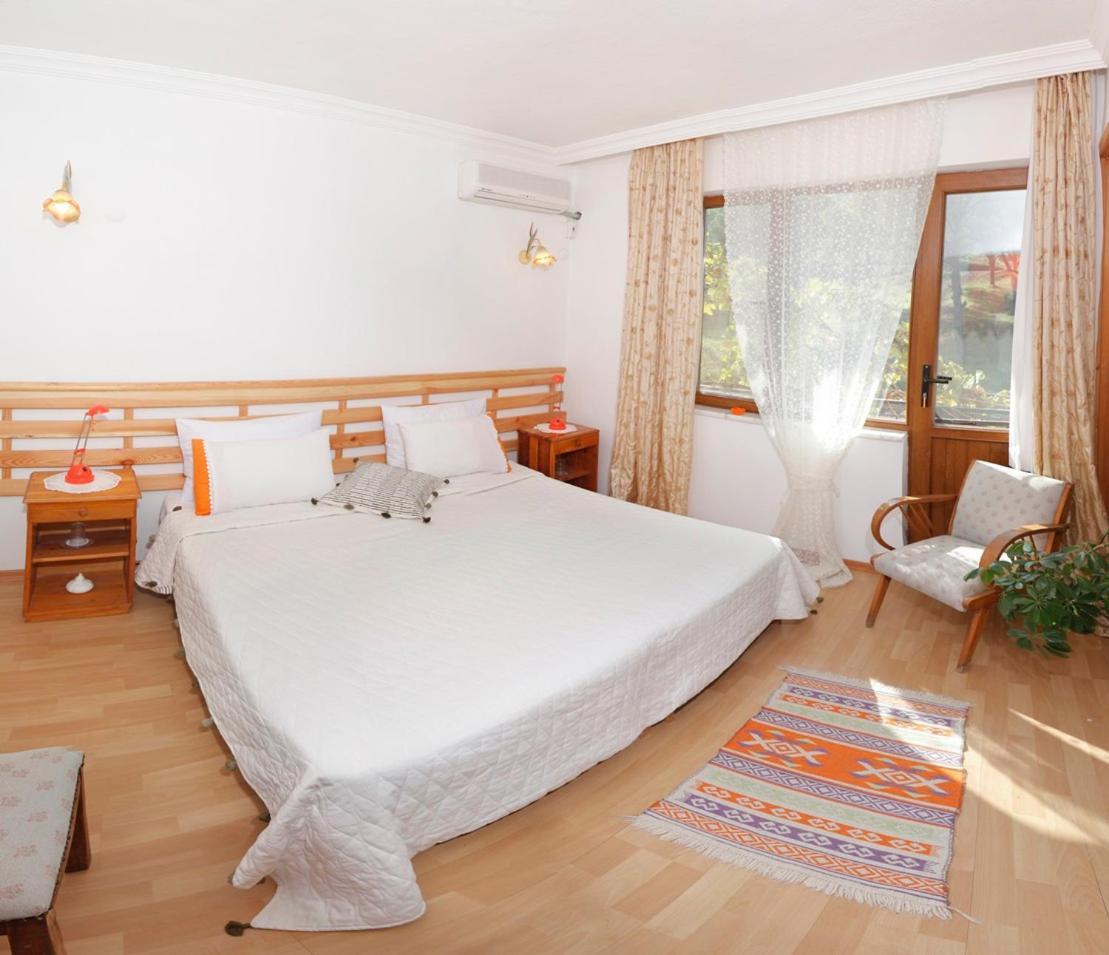 Gunebakan Taliani Hotel Ayvalik Bagian luar foto