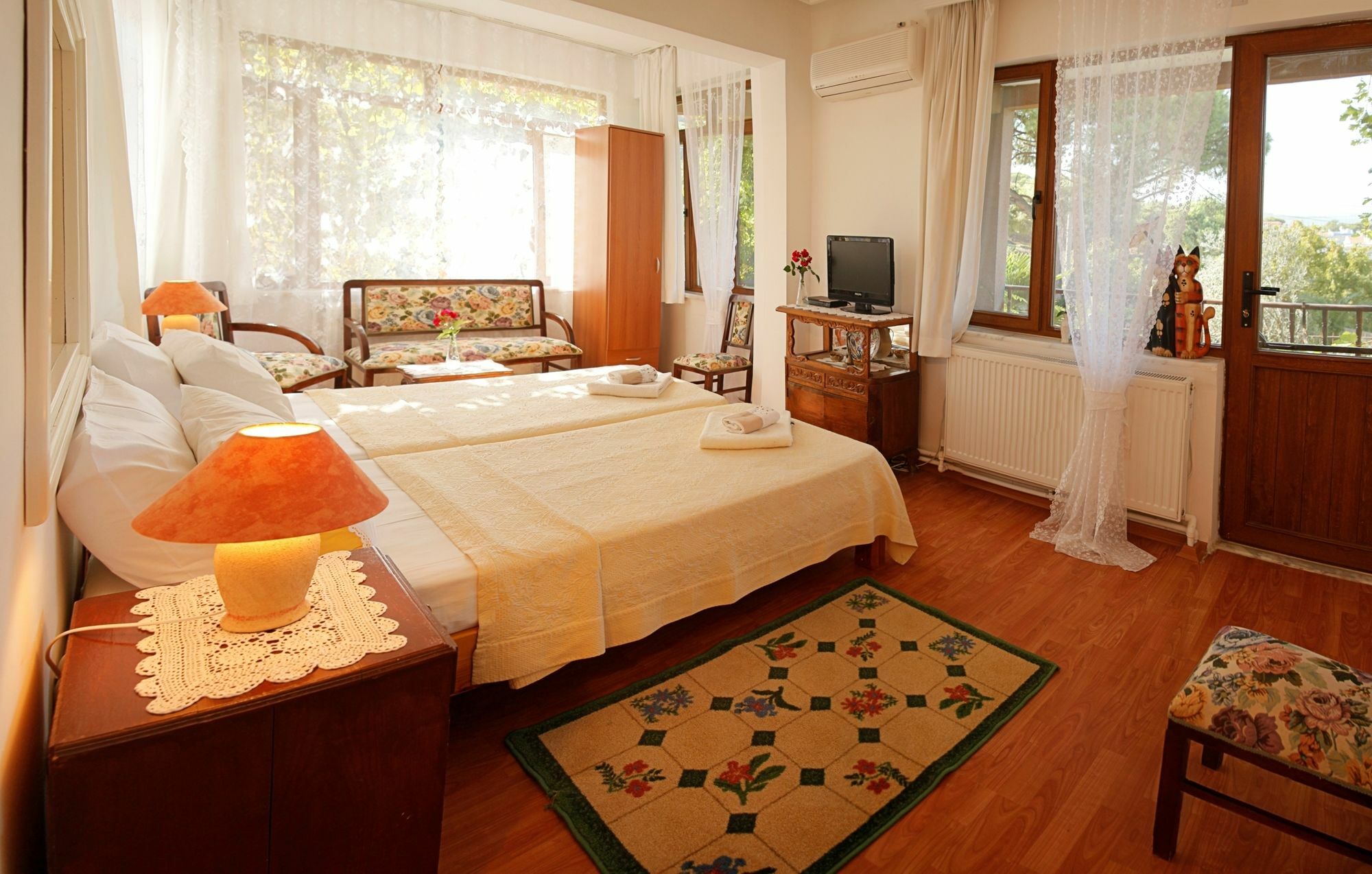Gunebakan Taliani Hotel Ayvalik Bagian luar foto